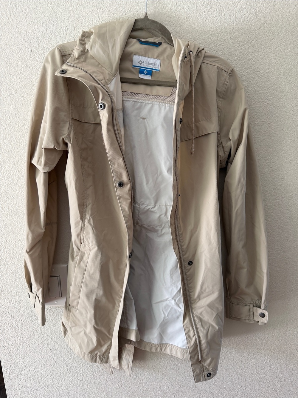Columbia Tan Hooded Rain Jacket